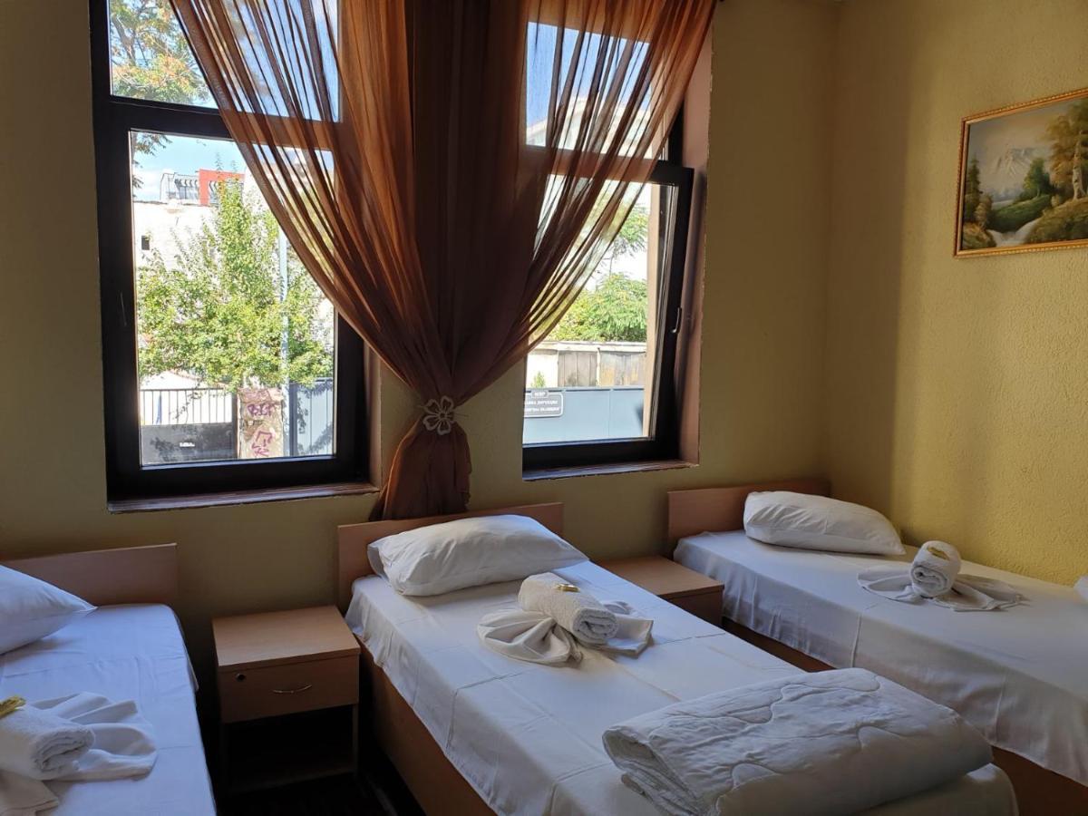 Km!Sofia - Стаи За Гости Extérieur photo